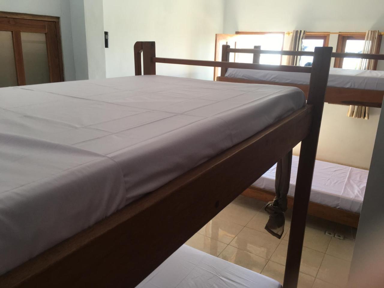 Bajo Sunset Hostel 라부안 바조 외부 사진