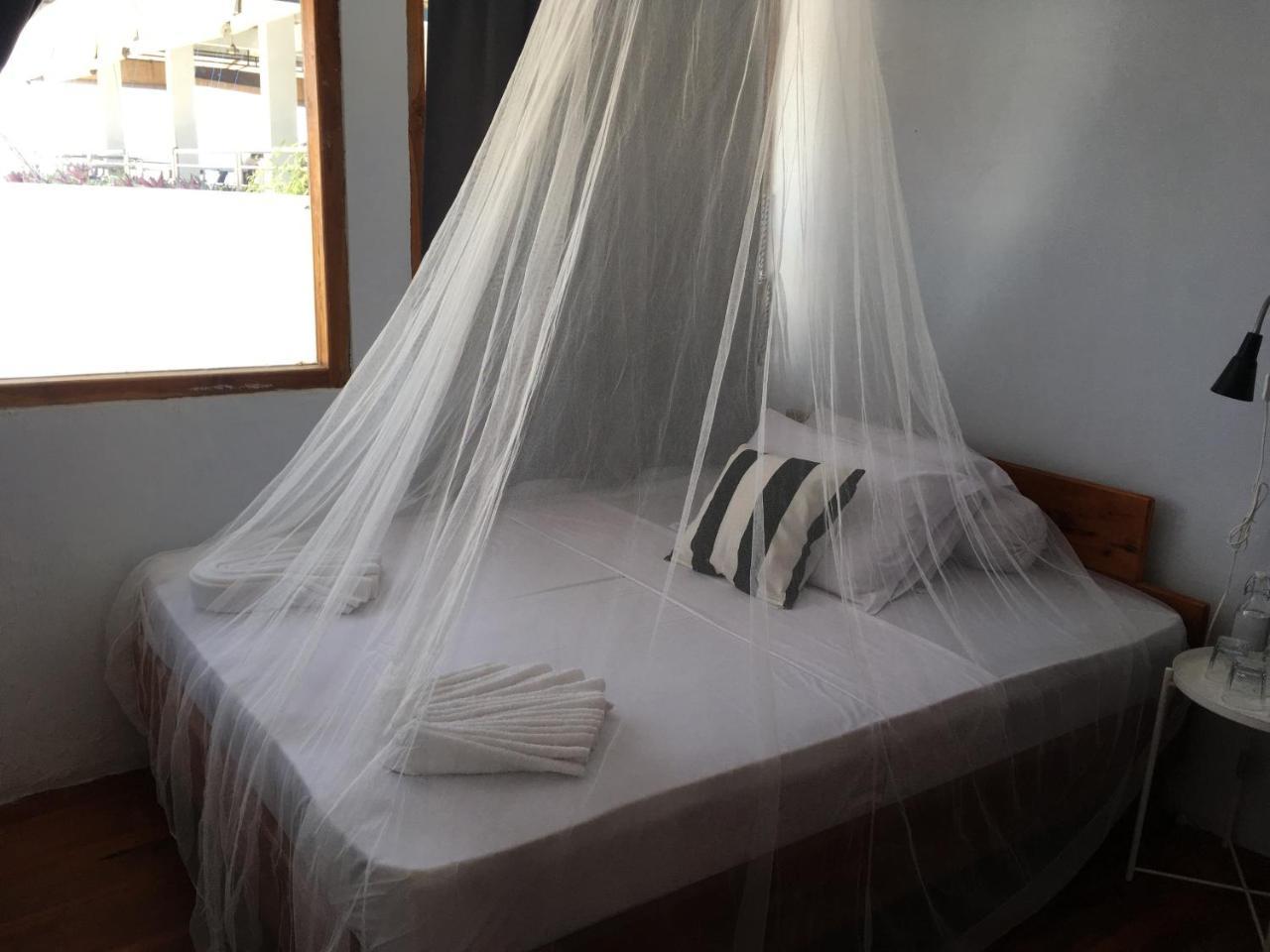 Bajo Sunset Hostel 라부안 바조 외부 사진